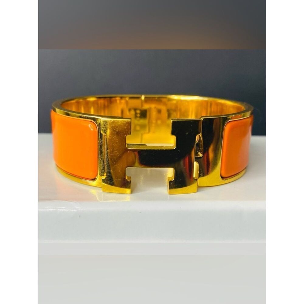 🛍️HERMES Authentic Orange Enamel and Gold Plated Clic-Clac H GM Wide Bracelet